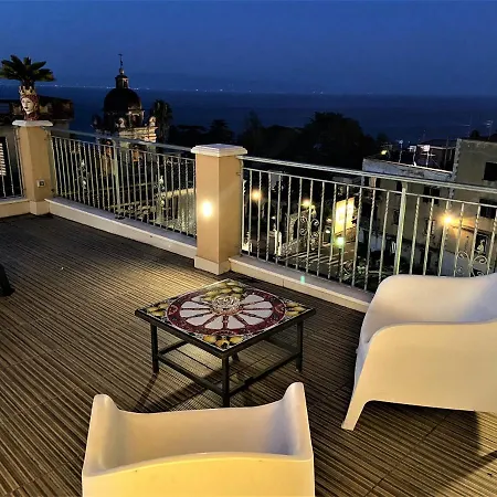 I Due Grifoni Apartment Taormina